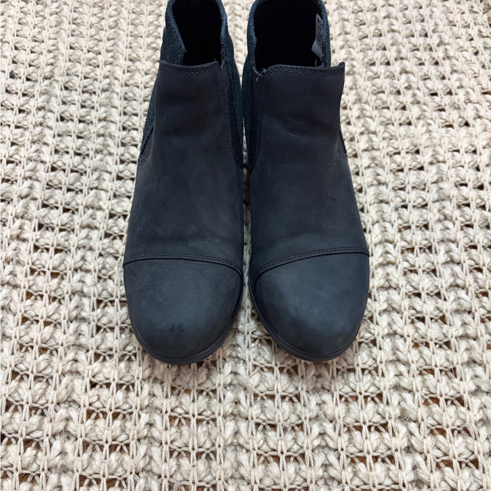 Sorel Black Slip-On Ankle Booties